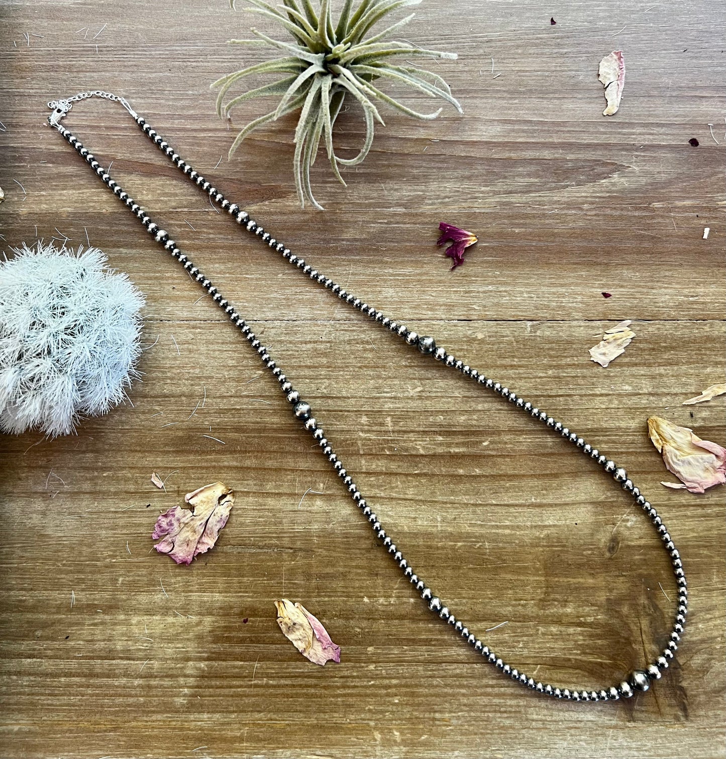 28 inch Sterling Silver Pearls necklace graduated