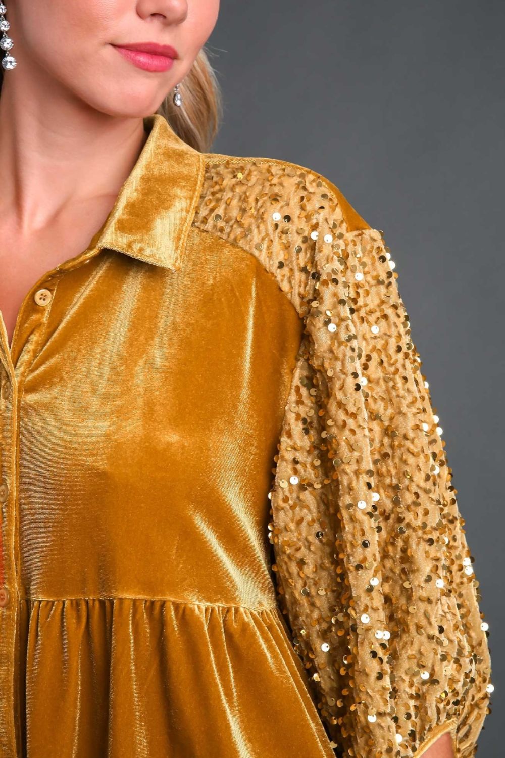 Umgee Sequin Detail Tiered Back Half Sleeve Shirt