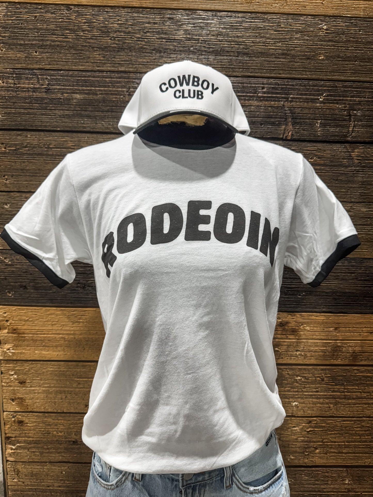 Rodeoin Tee