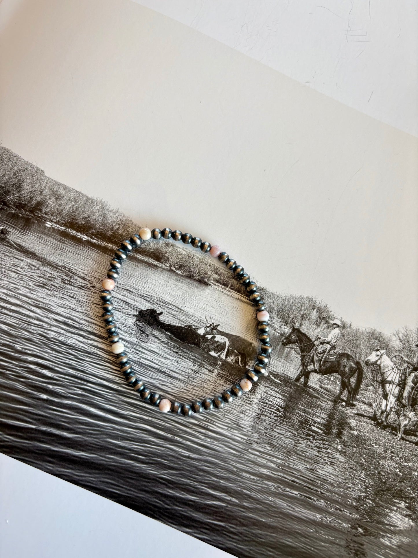 4mm Pink Conch Stretch Bracelet